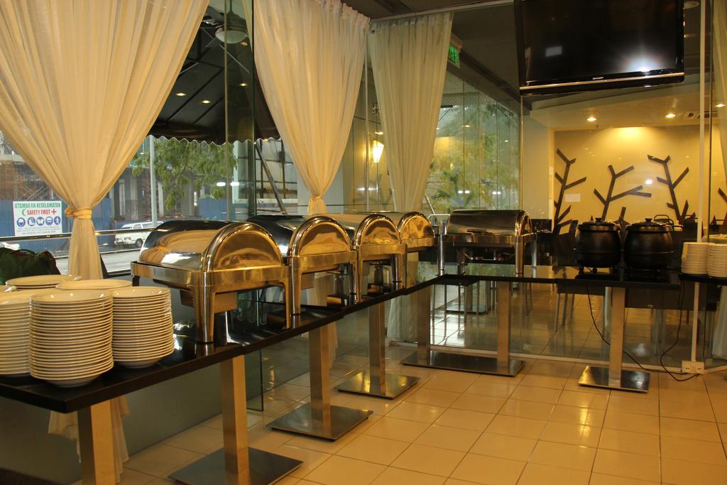 Baguss City Hotel Johor Bahru Extérieur photo