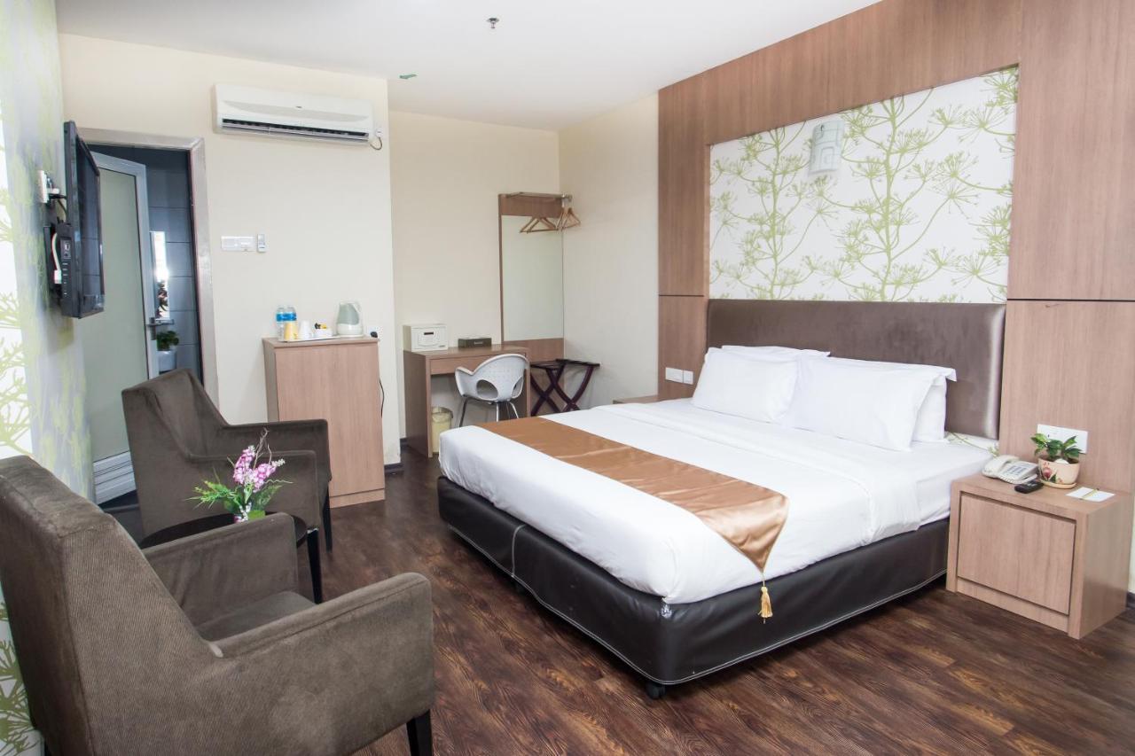 Baguss City Hotel Johor Bahru Extérieur photo